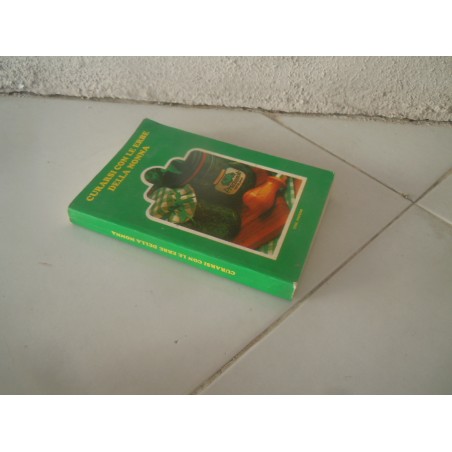 Curarsi con le erbe della nonna Edizioni Protom 1993