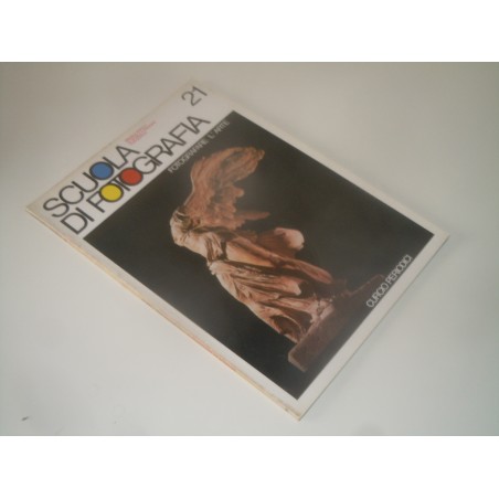 Scuola di fotografia Curcio n 21 fotografare l'arte manuali