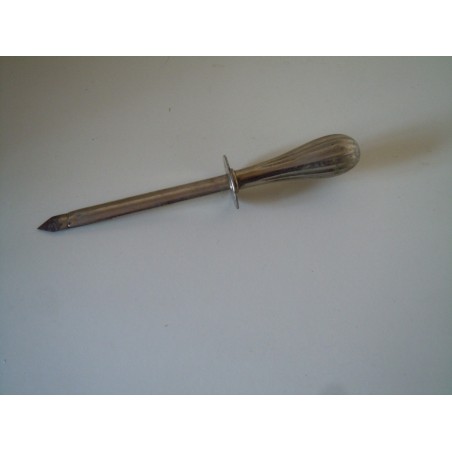 Antichi strumenti di medicina grosso bisturi a lancetta in metallo
