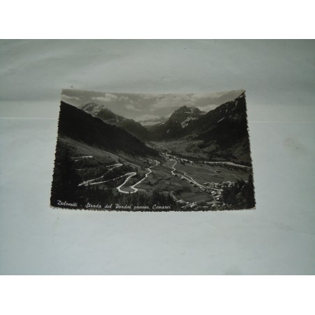 Cartolina Dolomiti Belluno strada del Pordoi viaggiata