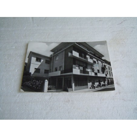 Cartolina Montecatini Terme albergo Lazzerini viaggiata