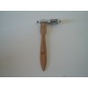Vecchio martello neurologico per riflessi manico legno medicina