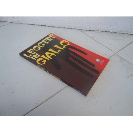 Leggere in giallo Editrice La scuola 2001