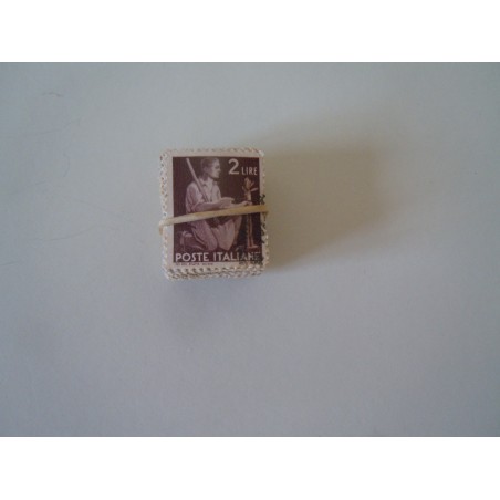 Francobolli Italia repubblica mazzetta 2 lire democratica 100 pezzi