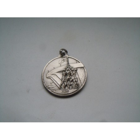 Medaglia sportiva argento IV giochi del mediterraneo Napoli 1963