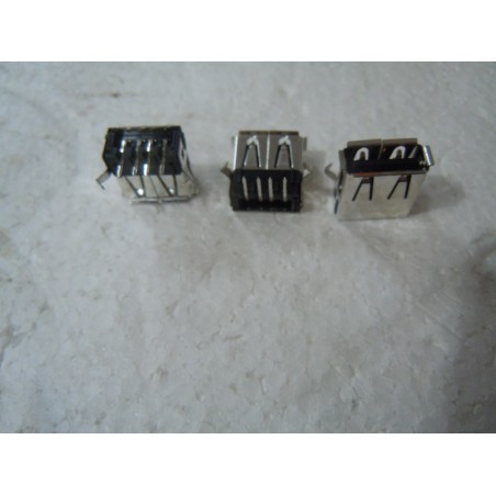 Porta usb 2.0 da saldare marca tyco stecca da 30 pezzi