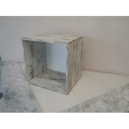 Cubo libreria da arredo in legno multistrato decapato