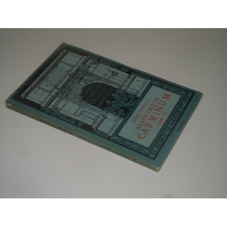 Albii Tibulli Aliorumque Carminum IV Paraviae 1928 libri in latino