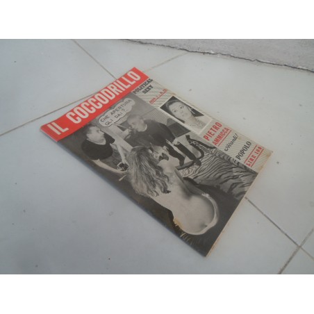 Rivista Il coccodrillo political sexy n 13 del 15 ottobre 1966